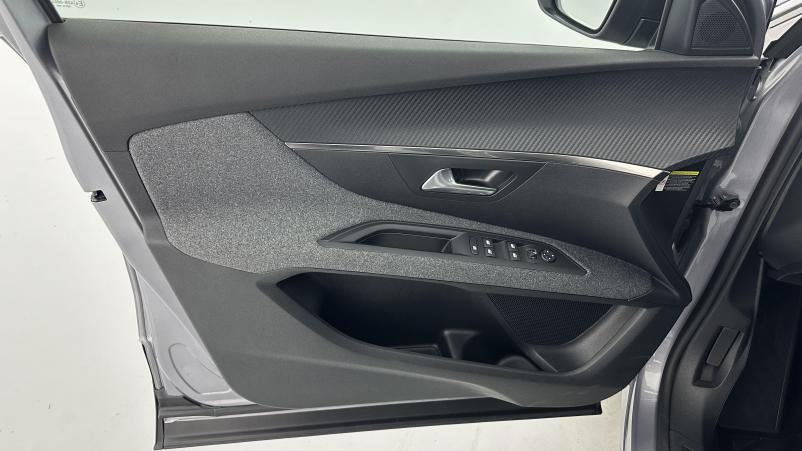 Vente en ligne Peugeot 5008 5008 III 1.2 PureTech 130ch Active Pack au prix de 29 400 €