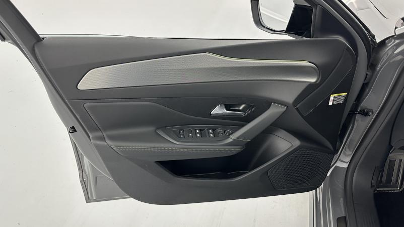 Vente en ligne Peugeot 308 308 III 1.5 BlueHDi 130ch GT EAT8 au prix de 29 700 €