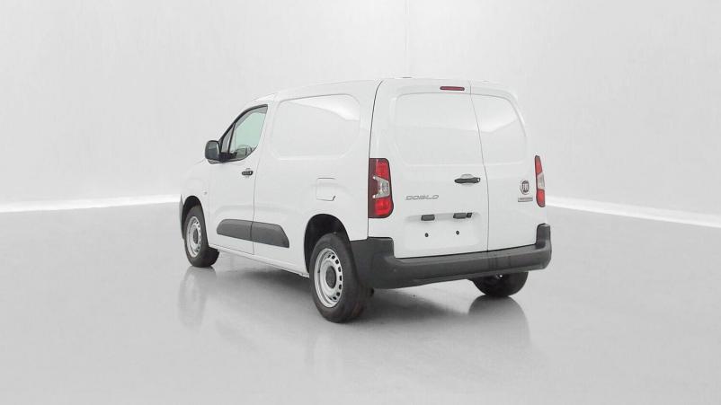 Vente en ligne Fiat Doblo Doblo fourgon III M 650kg BlueHDi 100ch Pack Premium Connect Frigo Lamberet au prix de 38 580 €