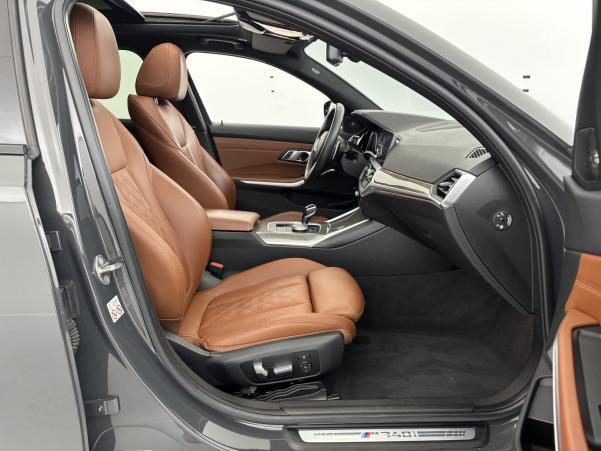 Vente en ligne Bmw Série 3 Touring M340iA xDrive 374ch au prix de 51 940 €