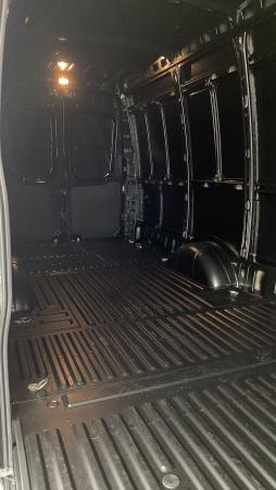Vente en ligne Iveco Daily Daily 35S16A8 4100 2.3 156ch 16m³ Hi-Matic au prix de 49 260 €