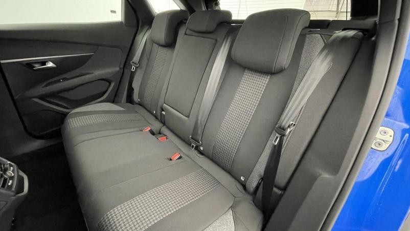 Vente en ligne Peugeot 3008 3008 III 1.2 Puretech 130ch Active Pack EAT8 au prix de 26 400 €