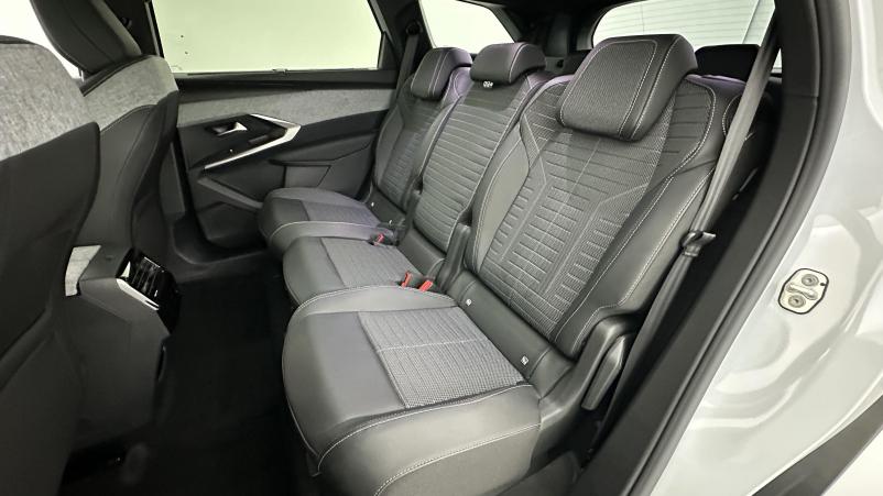 Vente en ligne Peugeot 5008 5008 III 1.2 Hybrid 136ch Allure e-DCS6 au prix de 35 400 €