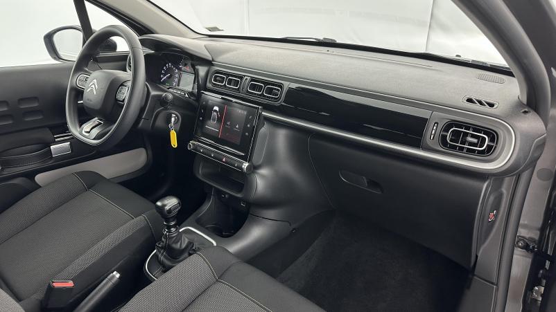 Vente en ligne Citroën C3 C3 III 1.2 PureTech 110ch Shine au prix de 17 000 €