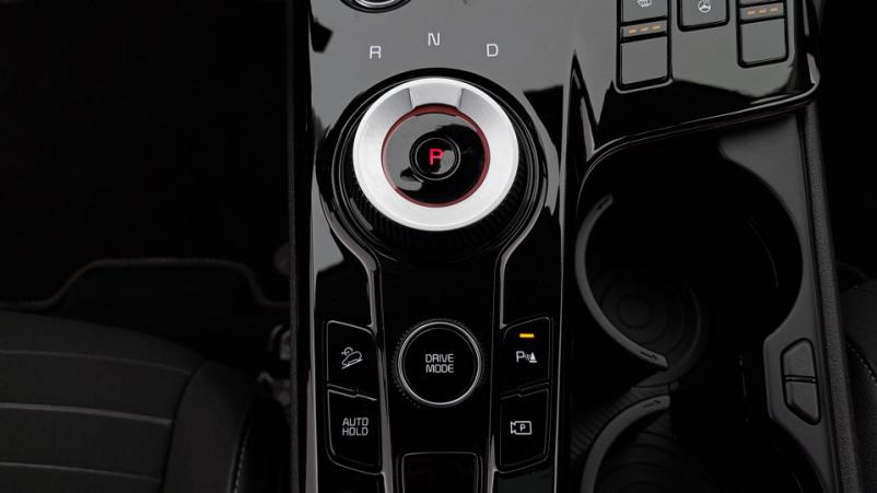 Vente en ligne Kia Sportage  1.6 Hybrid 230ch Automatique/6 Design hybrid au prix de 32 280 €