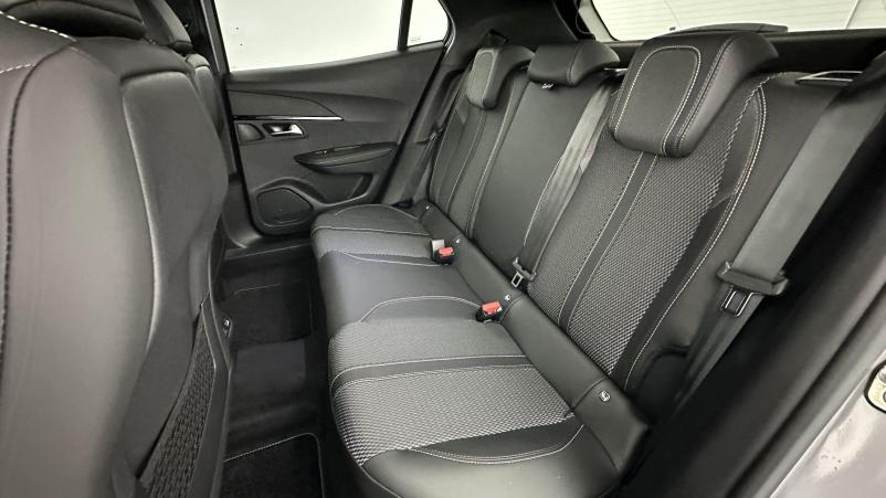 Vente en ligne Peugeot 2008 2008 II 1.2 Hybrid 145 e-DCS6 GT au prix de 28 800 €
