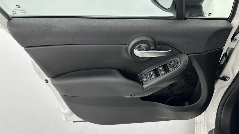 Vente en ligne Fiat 500X 500x 1.5 FireFly 130ch Hybrid Sport DCT7 au prix de 21 410 €