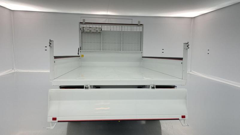 Vente en ligne Fiat Ducato Fourgon Ducato cc 3.5 L 2.2 H3-Power 180ch Maxi Benne Acier + Coffre JPM au prix de 40 500 €