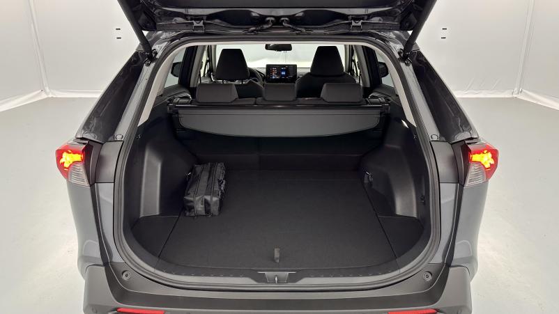 Vente en ligne Toyota RAV4 Rav4 V 2.5 Hybride 218ch 30 Years 2WD au prix de 38 400 €