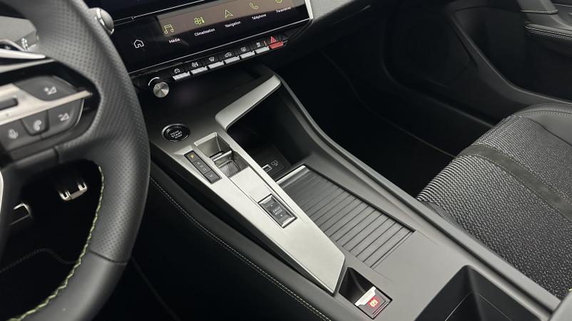 Vente en ligne Peugeot 308 308 III 1.5 BlueHDi 130ch GT EAT8 au prix de 29 700 €