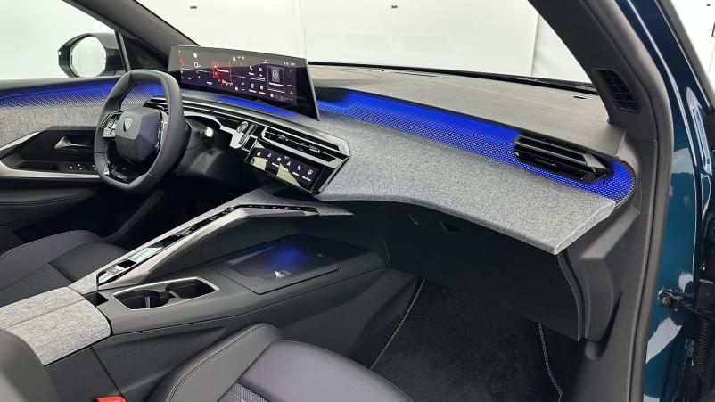 Vente en ligne Peugeot 3008 3008 Hybrid 145ch GT e-DCS6 au prix de 35 400 €
