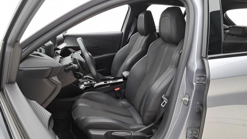 Vente en ligne Peugeot 208  1.2 PureTech S&S 100ch Automatique/8 Gt line au prix de 14 820 €