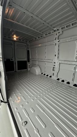Vente en ligne Fiat Ducato Fourgon Ducato III LH2 3.5 Maxi 180ch H3-Power BVA8 au prix de 42 540 €