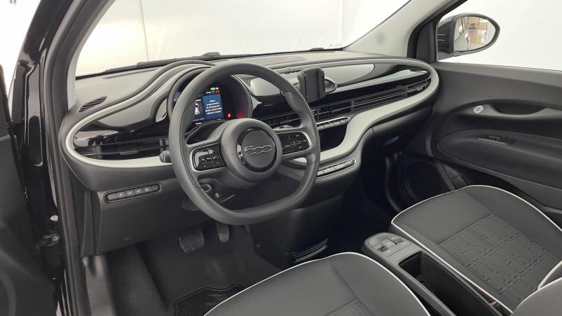 Vente en ligne Fiat 500 500e 23.8kWh Action 95ch au prix de 13 700 €