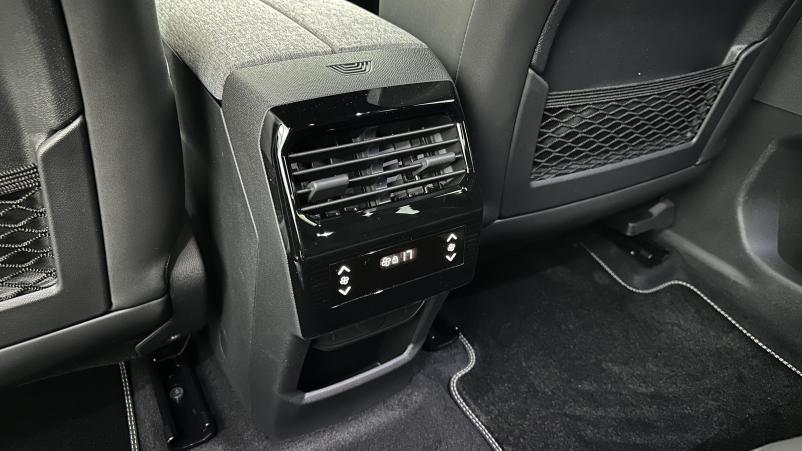 Vente en ligne Peugeot 5008 5008 III 1.2 Hybrid 145ch GT e-DCS6 au prix de 39 410 €