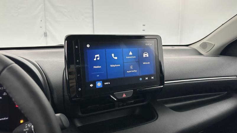 Vente en ligne Toyota Yaris Yaris Hybride 116h Design e-CVT au prix de 25 700 €