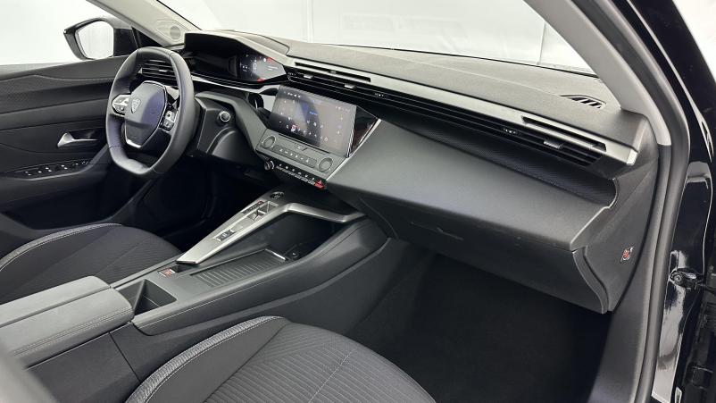 Vente en ligne Peugeot 308 308 III 1.2 Puretech 130ch Active Pack EAT8 au prix de 22 400 €