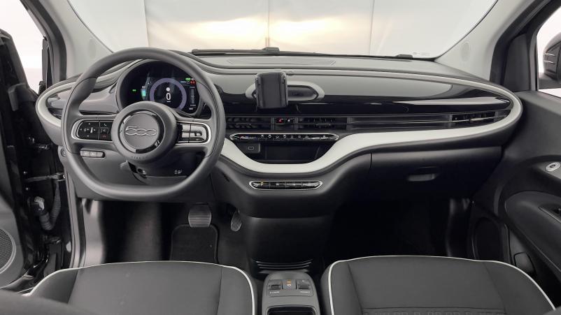 Vente en ligne Fiat 500 500e 23.8kWh Action 95ch au prix de 13 700 €