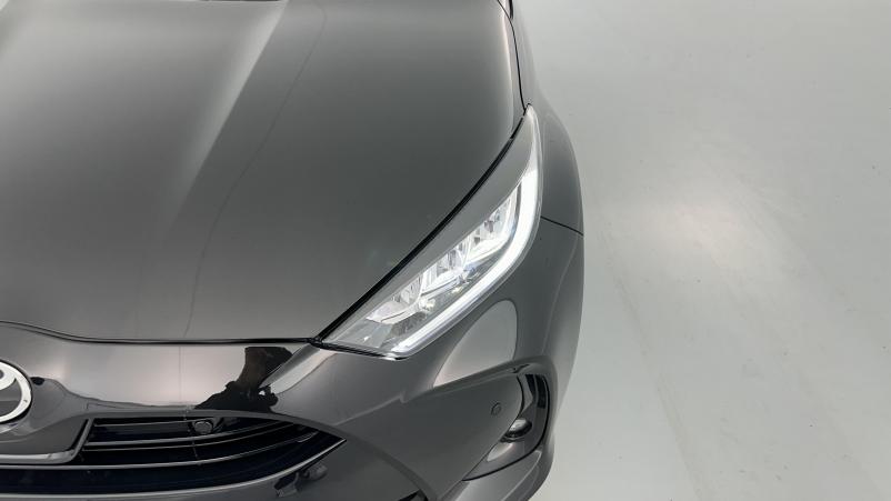 Vente en ligne Toyota Yaris Yaris Hybride 116h Design e-CVT au prix de 26 000 €