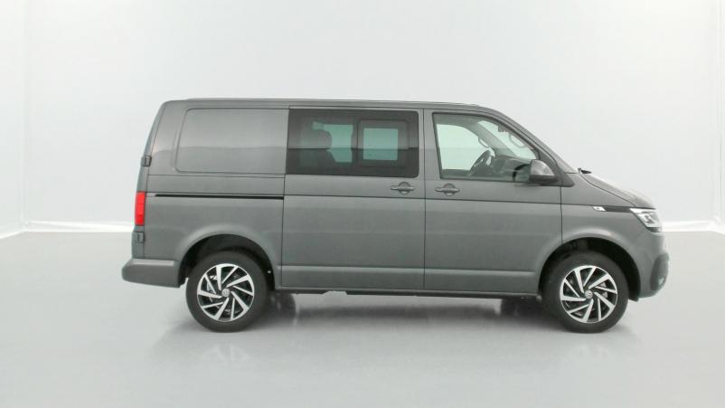 Vente en ligne Volkswagen Transporter Transporter T6.1 PROCAB L1 2.0 TDI 150ch Business Plus DSG7 au prix de 56 100 €
