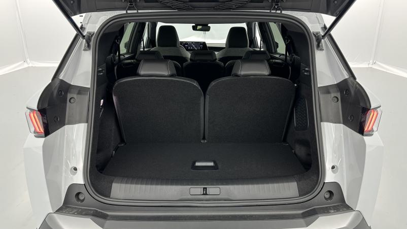 Vente en ligne Peugeot 5008 5008 III 1.2 Hybrid 136ch Allure e-DCS6 au prix de 35 400 €
