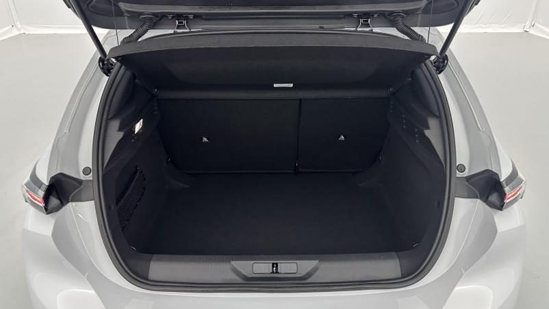 Vente en ligne Peugeot 308 308 III 1.5 BlueHDi 130ch Allure EAT8 au prix de 28 010 €