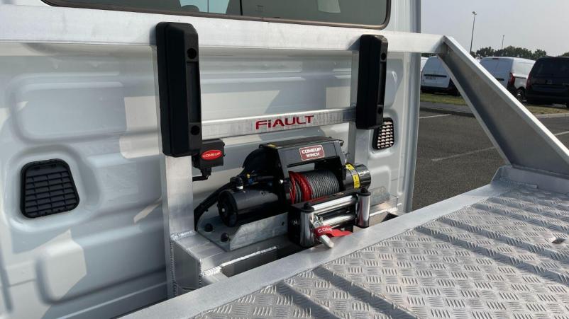 Vente en ligne Iveco Daily Daily III 35S16H 4100 3.0 156ch Porte Voiture Plat'fix PF18 Alu au prix de 57 300 €