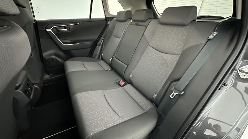 Vente en ligne Toyota RAV4 Rav4 V 2.5 Hybride 218ch 30 Years 2WD au prix de 38 400 €