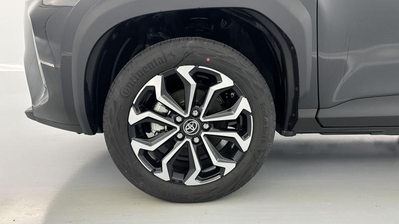 Vente en ligne Toyota Yaris Cross Yaris cross 1.5 Hybride 130h Design e-CVT au prix de 28 010 €