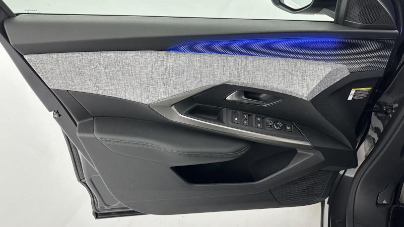 Vente en ligne Peugeot 5008 5008 III 1.2 Hybrid 145ch GT e-DCS6 au prix de 39 410 €