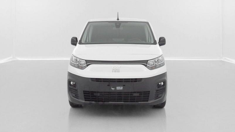 Vente en ligne Fiat Doblo Doblo fourgon III M 650kg BlueHDi 100ch Pack Premium Connect au prix de 23 940 €