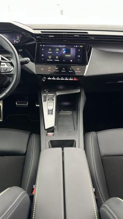 Vente en ligne Peugeot 408 408 1.2 PureTech 130ch GT EAT8 au prix de 27 410 €