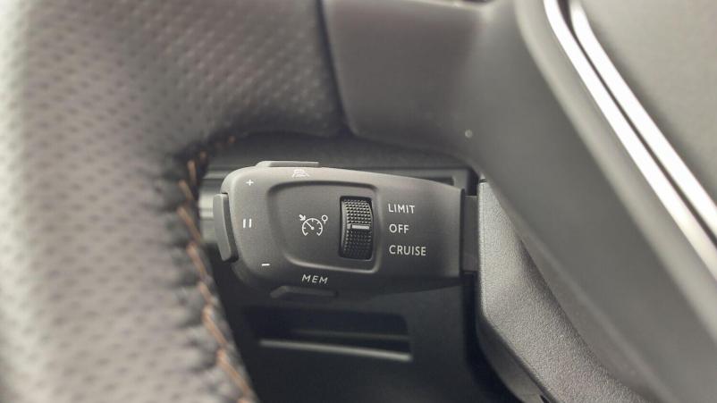 Vente en ligne Peugeot 5008 5008 III 1.2 Puretech 130ch GT EAT8 au prix de 32 400 €