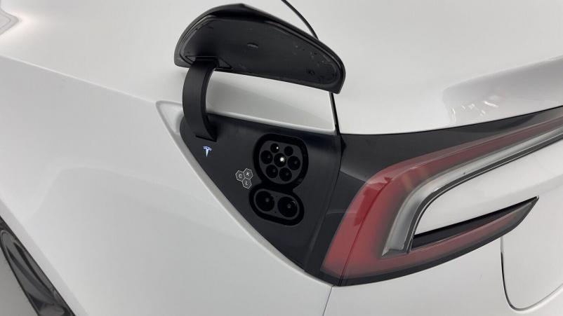 Vente en ligne Tesla Model 3 Model 3 II Standard Propulsion (513km) au prix de 43 400 €