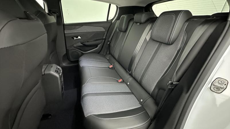 Vente en ligne Peugeot 308 308 III 1.5 BlueHDi 130ch Allure EAT8 au prix de 27 410 €