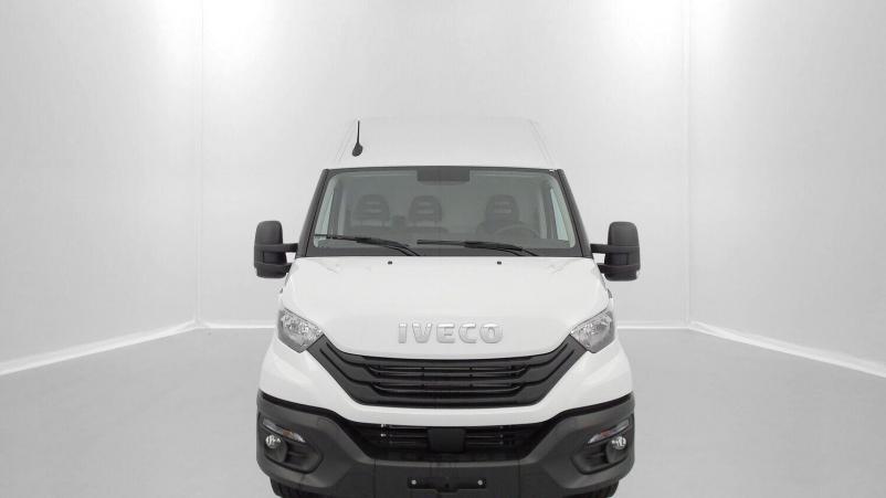 Vente en ligne Iveco Daily Daily III 35S18HA8 4100 3.0 180ch 16m³ au prix de 53 580 €