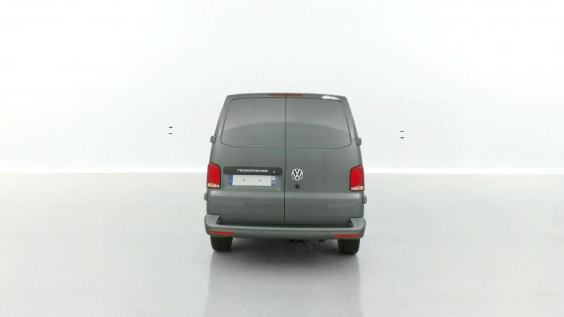 Vente en ligne Volkswagen Transporter Transporter T6.1 PROCAB L1 2.0 TDI 150ch Business Plus DSG7 au prix de 56 100 €