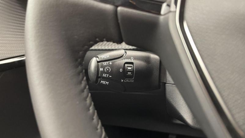 Vente en ligne Peugeot 208 208 II 1.2 PureTech 100ch Allure Pack au prix de 16 500 €