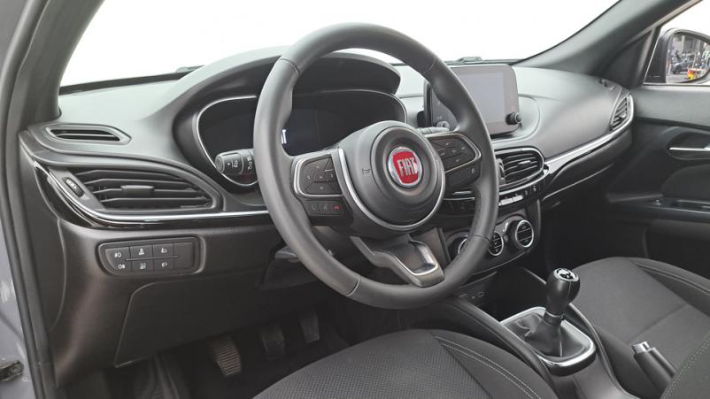 Vente en ligne Fiat Tipo 5P 1.0  T3 Turbo 100ch Manuelle/5 Sport au prix de 16 550 €