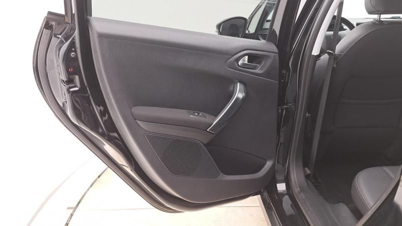 Vente en ligne Peugeot 2008  1.2 PureTech S&S 110ch Manuelle/5 Allure au prix de 7 950 €