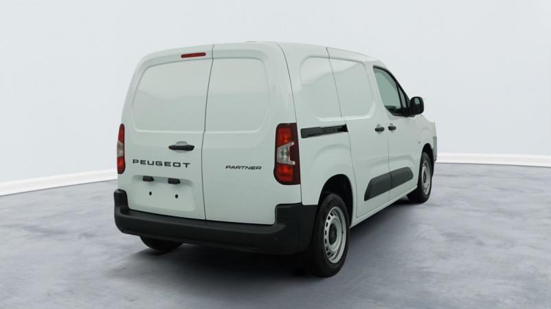 Vente en ligne Peugeot Partner Fourgon M 650 KG BLUEHDI 100 S S BVM6 au prix de 21 400 €