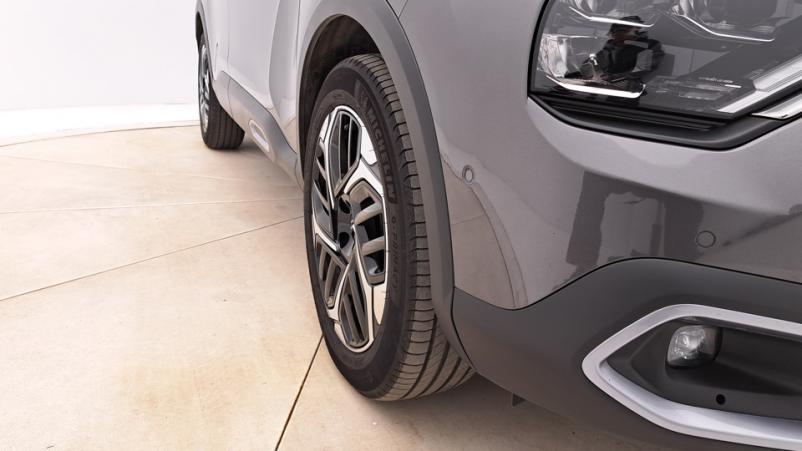 Vente en ligne Citroën C4  1.2 PureTech S&S 130ch Automatique/8 Shine au prix de 20 610 €