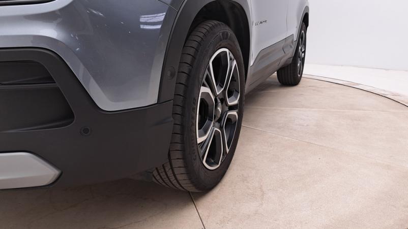 Vente en ligne Jeep Avenger  1.2 Turbo 100ch Manuelle/6 Longitude au prix de 20 100 €