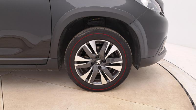 Vente en ligne Peugeot 2008  1.2 PureTech S&S 110ch Manuelle/5 Allure au prix de 7 950 €