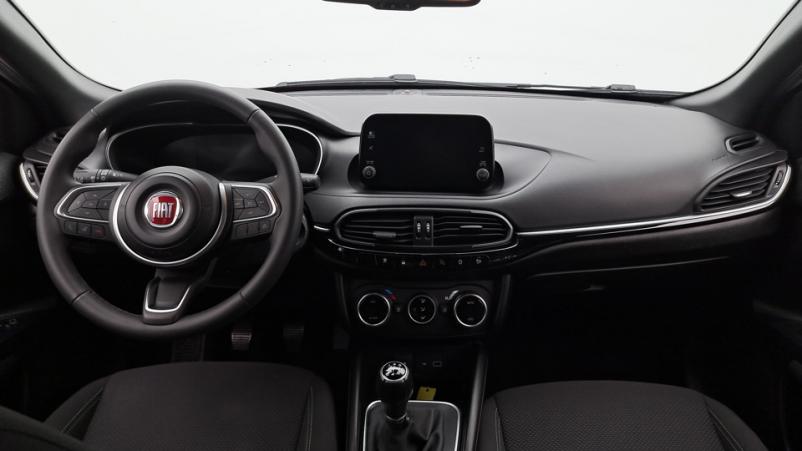 Vente en ligne Fiat Tipo 5P 1.0  T3 Turbo 100ch Manuelle/5 Sport au prix de 16 550 €