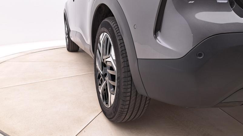 Vente en ligne Citroën C4  1.2 PureTech S&S 130ch Automatique/8 Shine au prix de 20 610 €