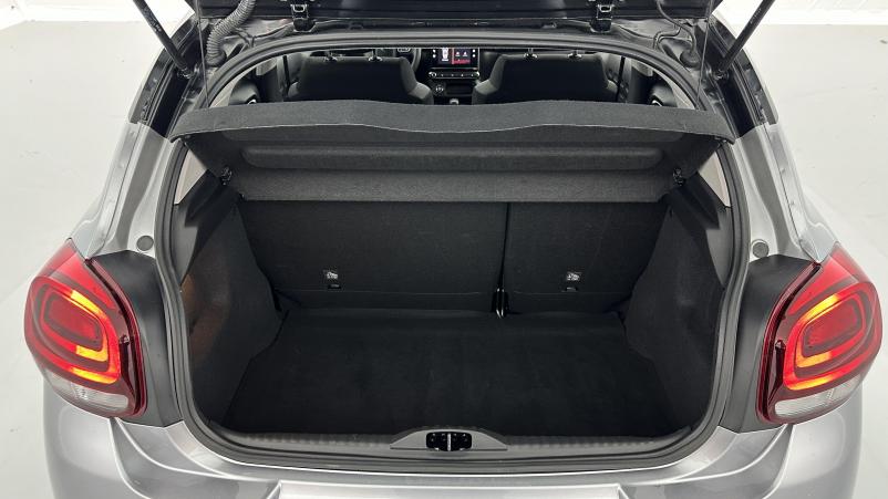 Vente en ligne Citroën C3 C3 III 1.2 PureTech 110ch Shine au prix de 15 410 €