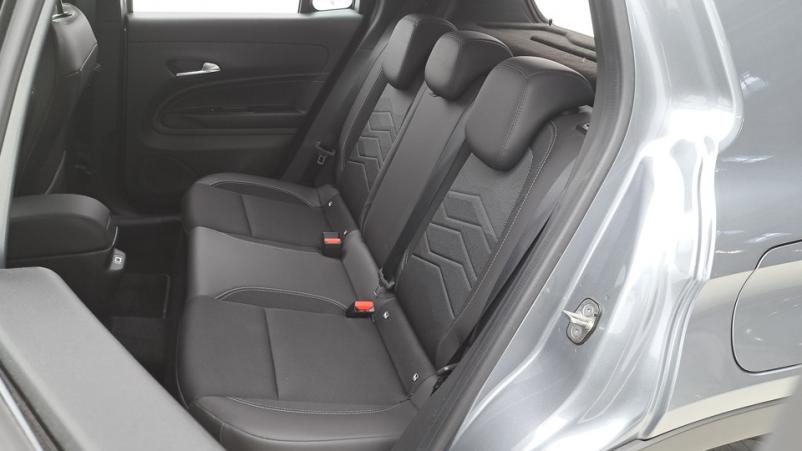 Vente en ligne Jeep Avenger  1.2 Turbo 100ch Manuelle/6 Longitude au prix de 20 100 €