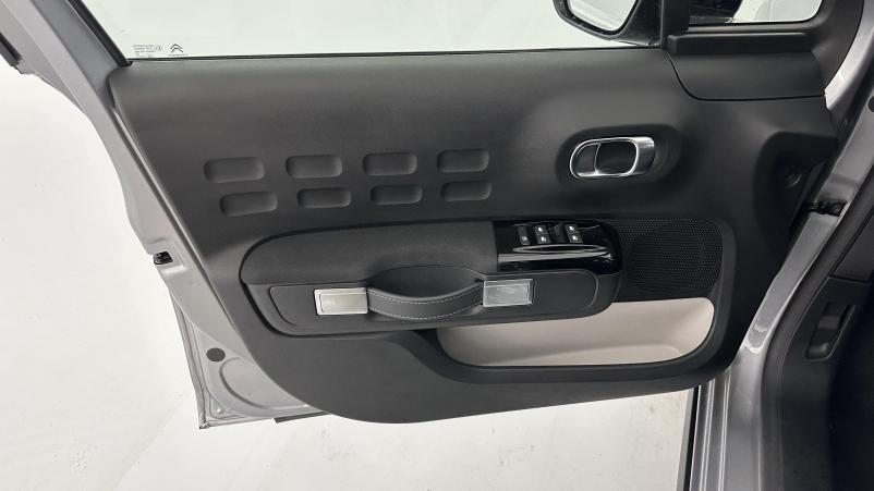 Vente en ligne Citroën C3 C3 III 1.2 PureTech 110ch Shine au prix de 15 410 €