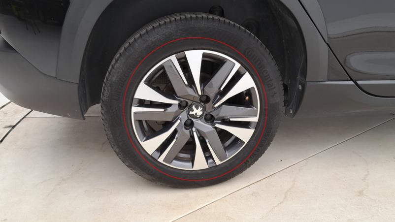 Vente en ligne Peugeot 2008  1.2 PureTech S&S 110ch Manuelle/5 Allure au prix de 7 950 €
